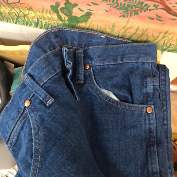 Wrangler cowboy cut jeans - Picture 2 of 3